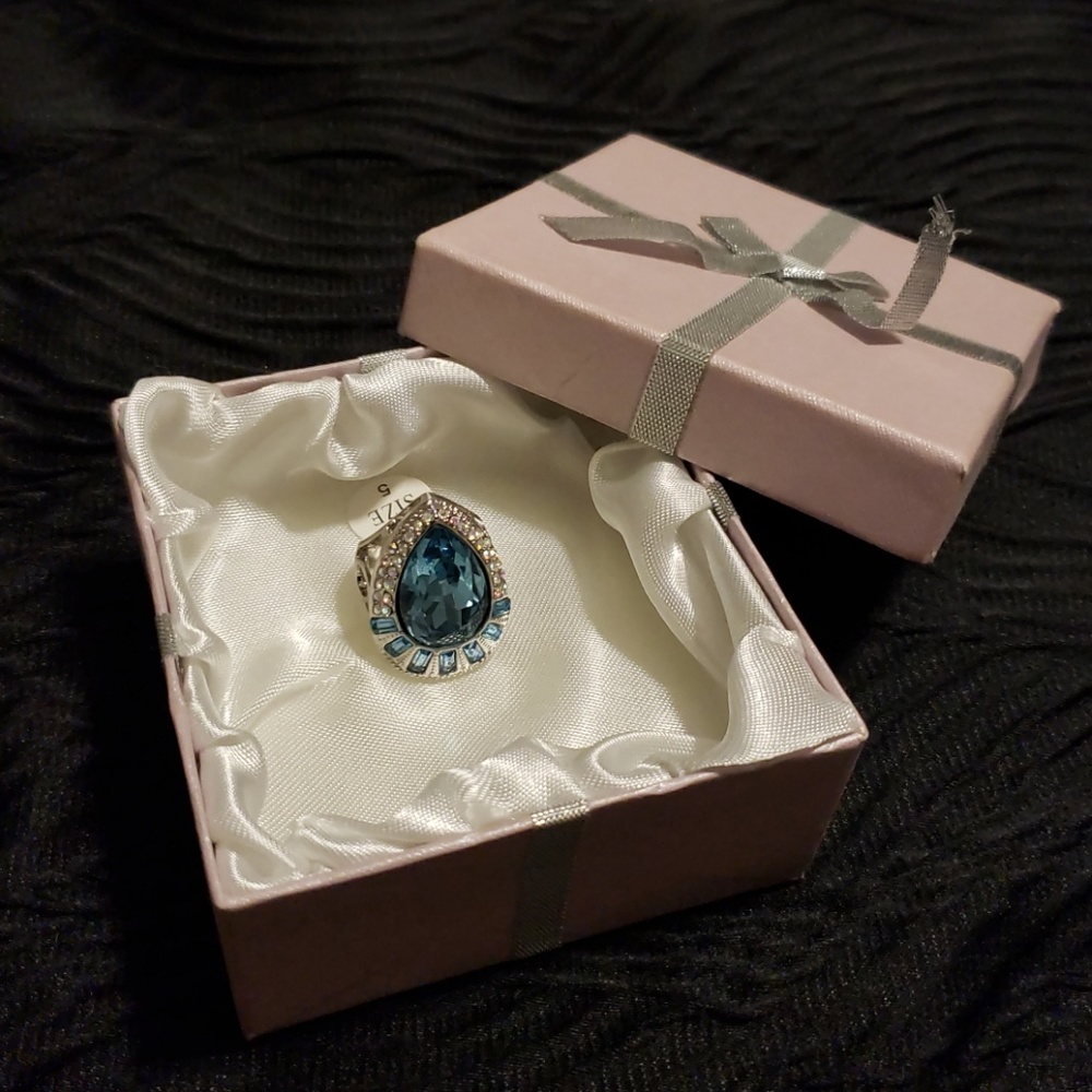 🎉SALE🎉Sapphire statement ring
